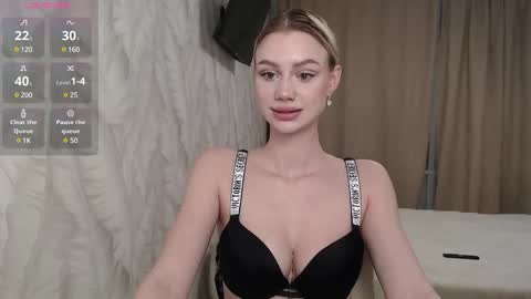 Snapshot of linacute52 chatting on February 2025 10:28:02 PM linacute52 online show from February 2025 10:28:02 PM