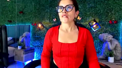 Lina  online show from July 2026 11:25:02 AM