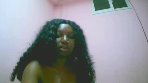 linah1123 online show from November 2025 11:48:01 PM