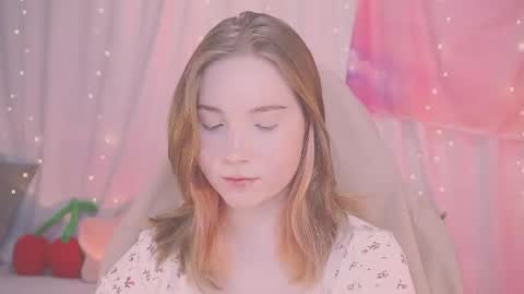 Lina online show from December 2025 04:51:02 AM