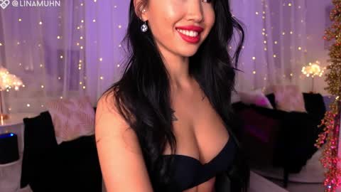 Snapshot of linamuhn_ chatting on January 2025 05:43:02 AM Lina online show from January 2025 05:43:02 AM