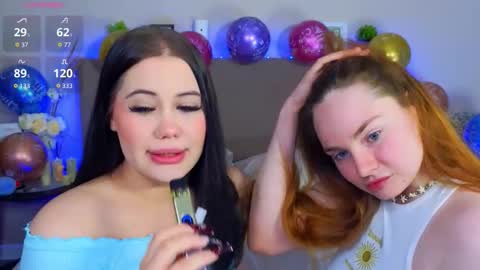 Snapshot of linamuur chatting on November 2025 04:44:01 AM linamuur online show from November 2025 04:44:01 AM