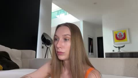 Lina online show from February 2026 05:37:02 AM