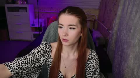 Luna online show from April 2026 06:23:01 PM