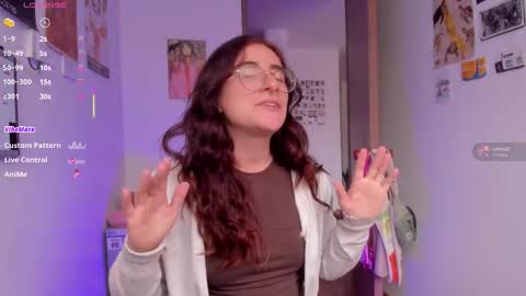 Snapshot of linda_giggle chatting on February 2026 08:38:02 PM Giggles online show from February 2026 08:38:02 PM