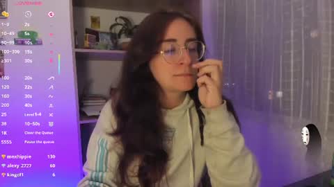 Snapshot of linda_giggle chatting on July 2026 02:00:02 AM Giggles online show from July 2026 02:00:02 AM