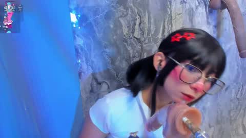 linda_sofi__ online show from October 2025 07:48:01 PM