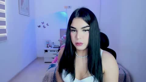   online show from October 2025 05:35:02 PM