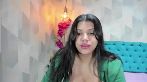 Snapshot of lindabreexlove chatting on June 2026 02:39:01 PM online show from June 2026 02:39:01 PM
