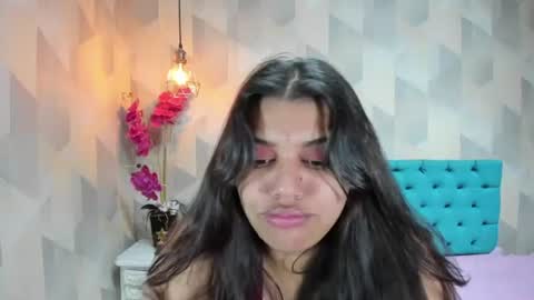 Snapshot of lindabreexlove chatting on June 2026 04:56:01 AM online show from June 2026 04:56:01 AM