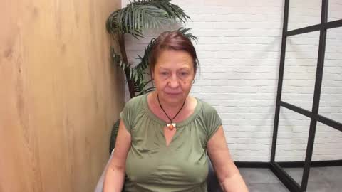 Linda online show from April 2026 05:38:02 PM