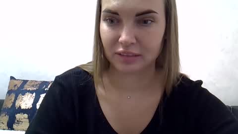 Snapshot of lindsisecret chatting on March 2025 02:42:02 PM Anna online show from March 2025 02:42:02 PM