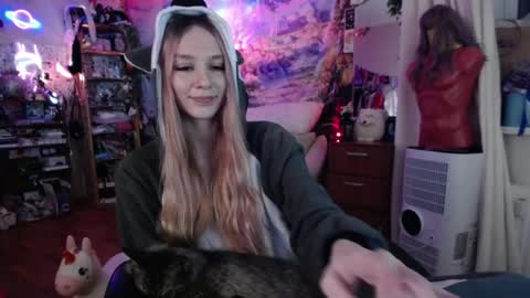 Lin online show from September 2025 08:46:01 PM