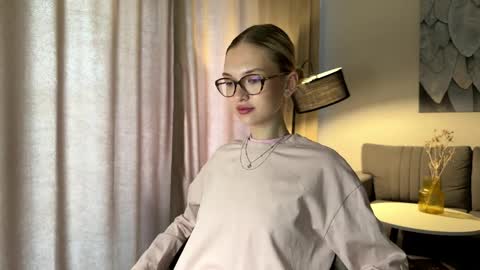 Emma online show from April 2026 09:21:01 AM