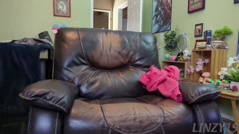 Linzy19 online show from January 2025 06:56:01 PM