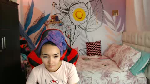 LinzyBaner online show from January 2025 12:57:02 AM