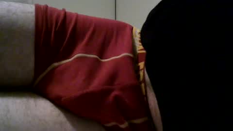 Snapshot of lion2662 chatting on December 2024 08:25:01 PM lion2662 online show from December 2024 08:25:01 PM