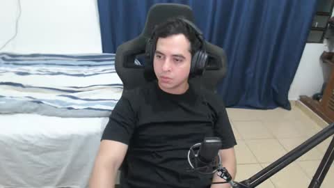 lionblake online show from April 2026 09:04:01 AM