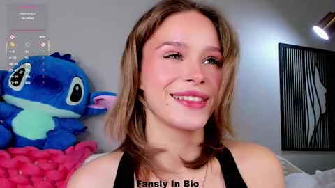 Lina online show from October 2025 01:28:01 AM