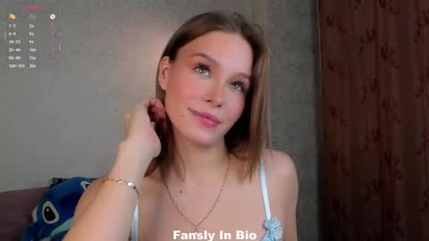 Lina online show from November 2025 01:16:01 AM