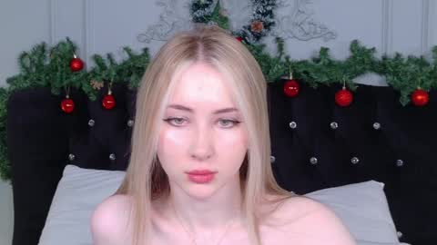 lirakink online show from December 2025 03:47:02 AM