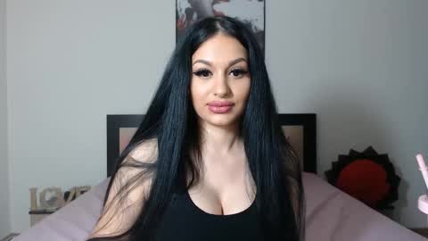 Snapshot of lisa104739 chatting on December 2024 12:06:02 AM Lisa online show from December 2024 12:06:02 AM