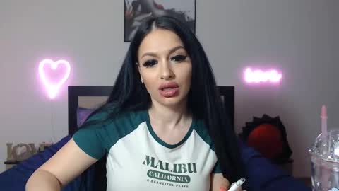 Snapshot of lisa104739 chatting on January 2025 01:04:02 AM Lisa online show from January 2025 01:04:02 AM