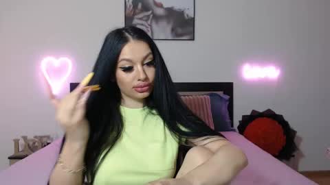 Snapshot of lisa104739 chatting on February 2025 09:14:01 PM Lisa online show from February 2025 09:14:01 PM