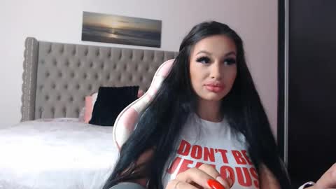 Snapshot of lisa104739 chatting on September 2025 07:30:01 PM Lisa online show from September 2025 07:30:01 PM