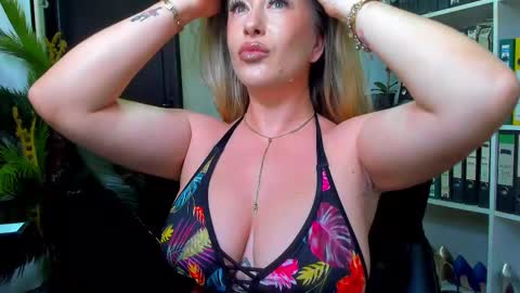 lisa online show from March 2025 05:09:01 AM