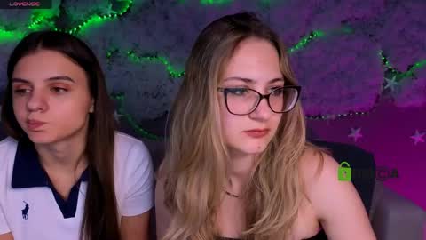 Snapshot of lisa_dark_ chatting on May 2026 07:19:02 PM Lisa online show from May 2026 07:19:02 PM