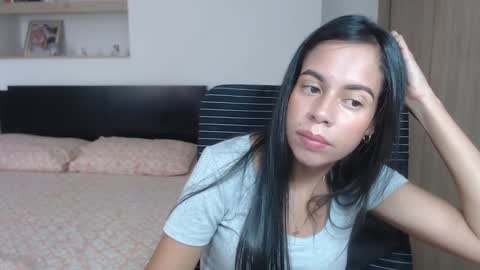 Snapshot of lisa_g07 chatting on January 2025 03:44:01 PM Lisa Santos online show from January 2025 03:44:01 PM