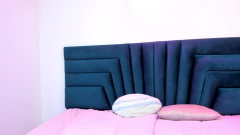 lisa white  online show from January 2025 03:12:02 AM