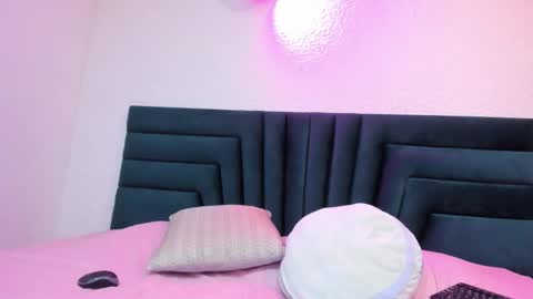 lisa white  online show from January 2025 09:19:02 PM