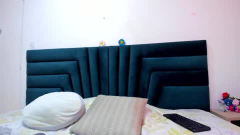 lisa white  online show from February 2025 10:03:02 PM