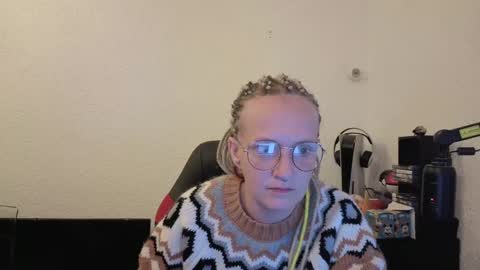 Lisa and Thomas online show from April 2026 03:40:02 AM