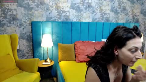 lisacroft online show from October 2025 08:18:02 AM