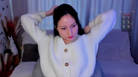 Snapshot of lisamooore chatting on January 2025 07:17:01 AM Lisa Moore online show from January 2025 07:17:01 AM