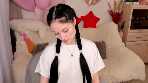 Lisa Moore online show from February 2026 04:19:02 AM