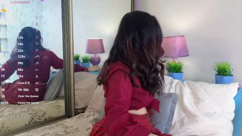 Snapshot of lisandrazieba chatting on April 2026 05:34:01 AM Kira online show from April 2026 05:34:01 AM