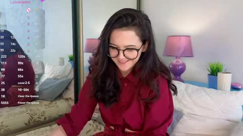 Snapshot of lisandrazieba chatting on April 2026 07:45:01 AM Kira online show from April 2026 07:45:01 AM