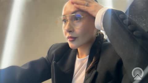 lisandriaa online show from April 2026 10:02:02 AM