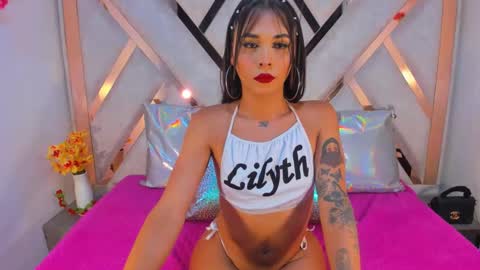 lily online show from November 2025 08:32:01 PM