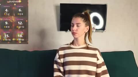 Kris Maks online show from January 2025 12:29:01 PM