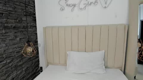 Lisa online show from March 2026 11:38:01 AM