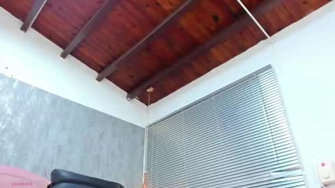 L I S S A  online show from December 2025 04:00:02 AM