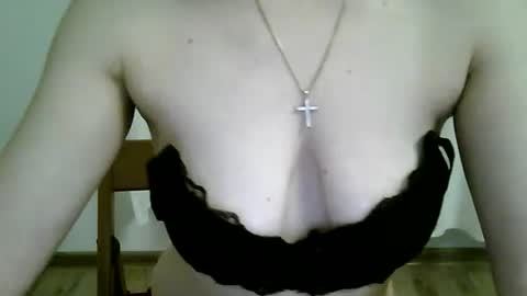 Snapshot of lissa_olsson chatting on February 2025 09:41:02 PM Lissa online show from February 2025 09:41:02 PM