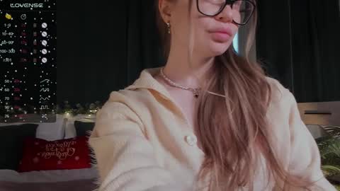 Snapshot of lissa_rose chatting on December 2024 10:10:02 AM lissa_rose online show from December 2024 10:10:02 AM