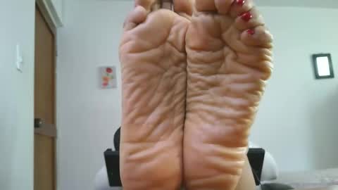 Lissafeethot online show from November 2025 02:10:01 PM