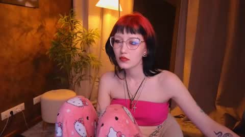 lissaros online show from February 2025 11:10:02 AM